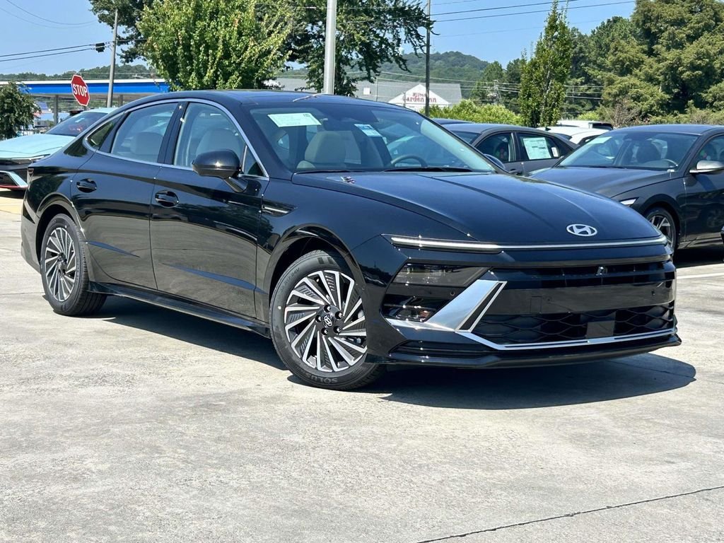 New 2026 Hyundai Sonata Limited FWD image 1