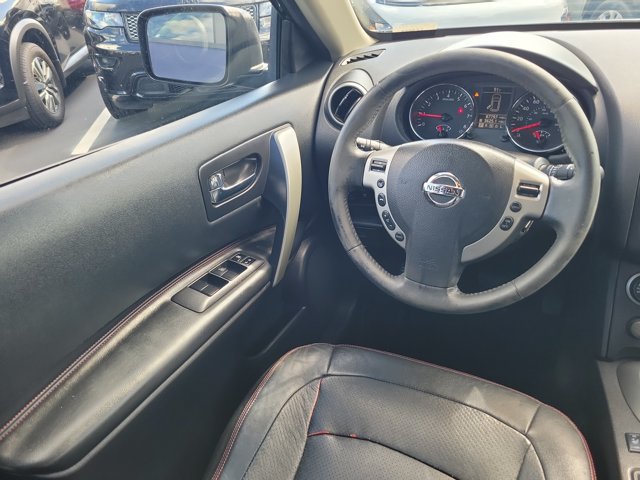 Used 2013 Nissan Rogue SL AWD/4WD image 16