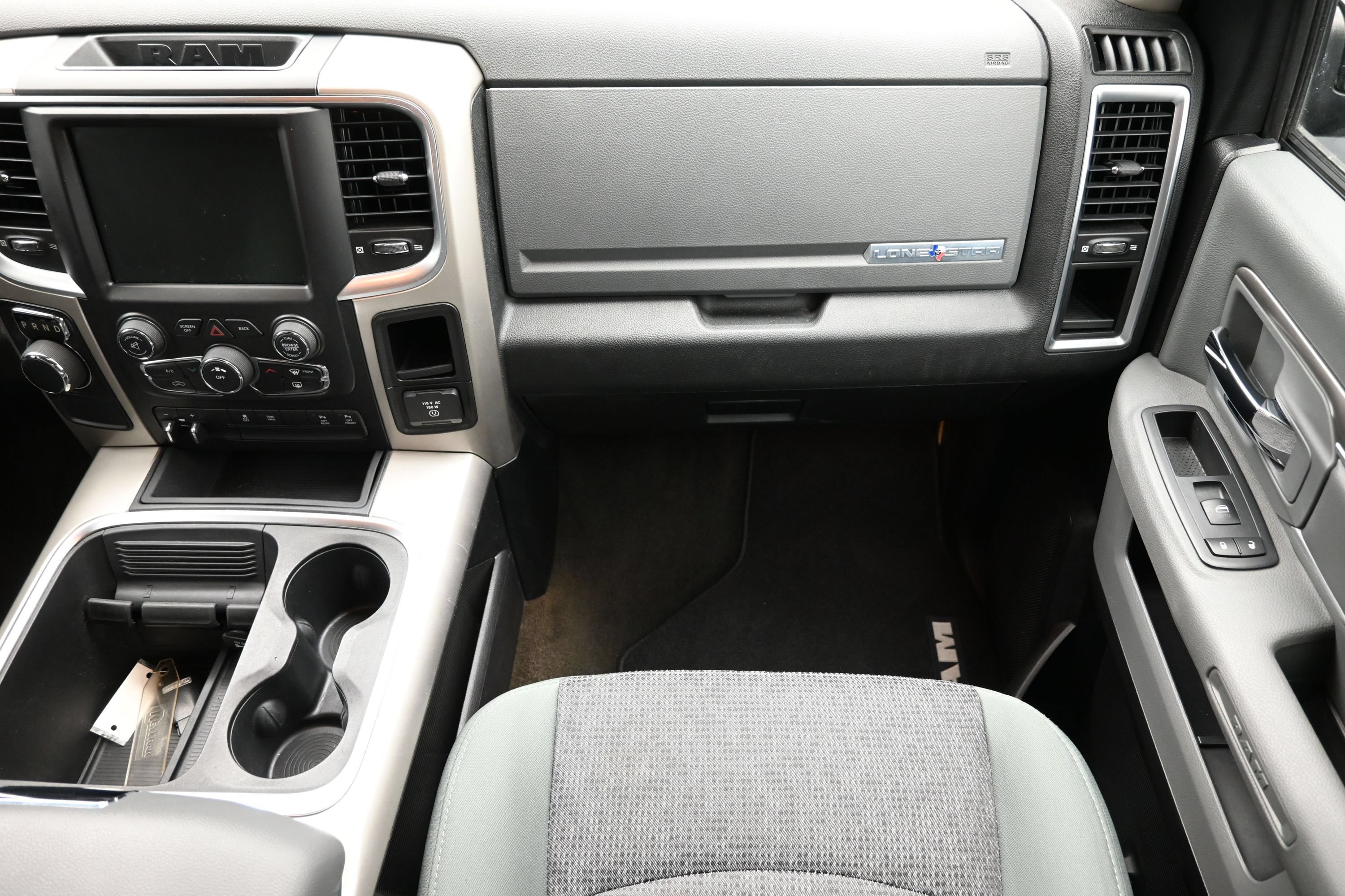 Used 2016 RAM 1500 Lone Star RWD image 40