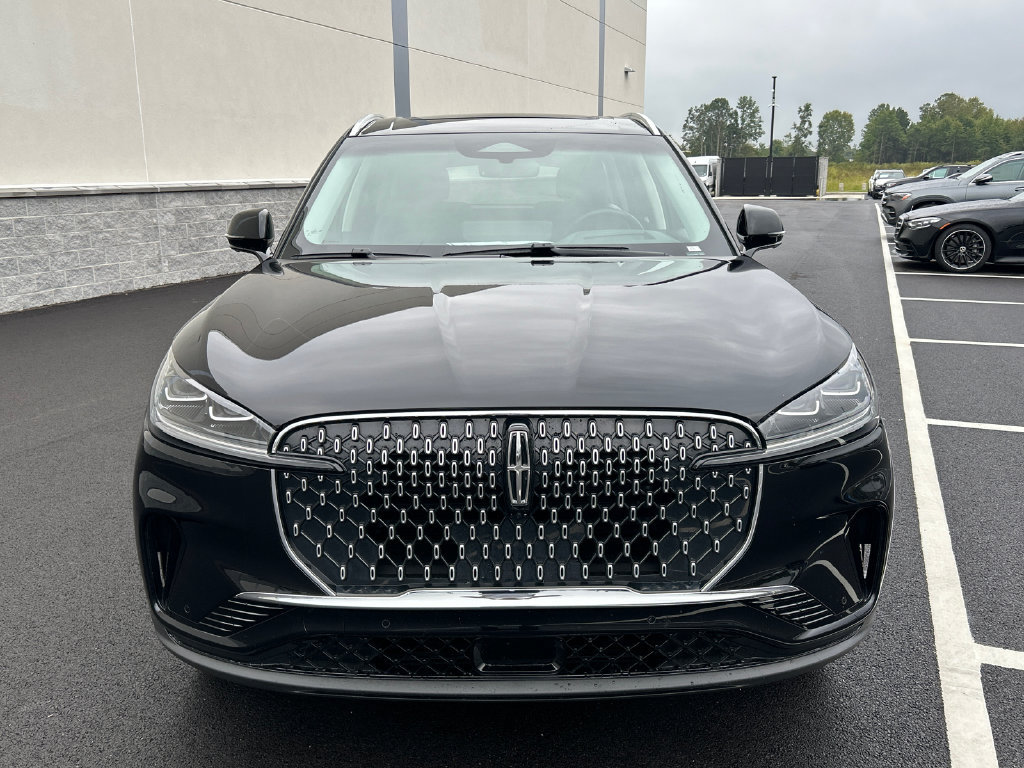 Used 2025 Lincoln Aviator Reserve w/ Illumination Package AWD/4WD image 3