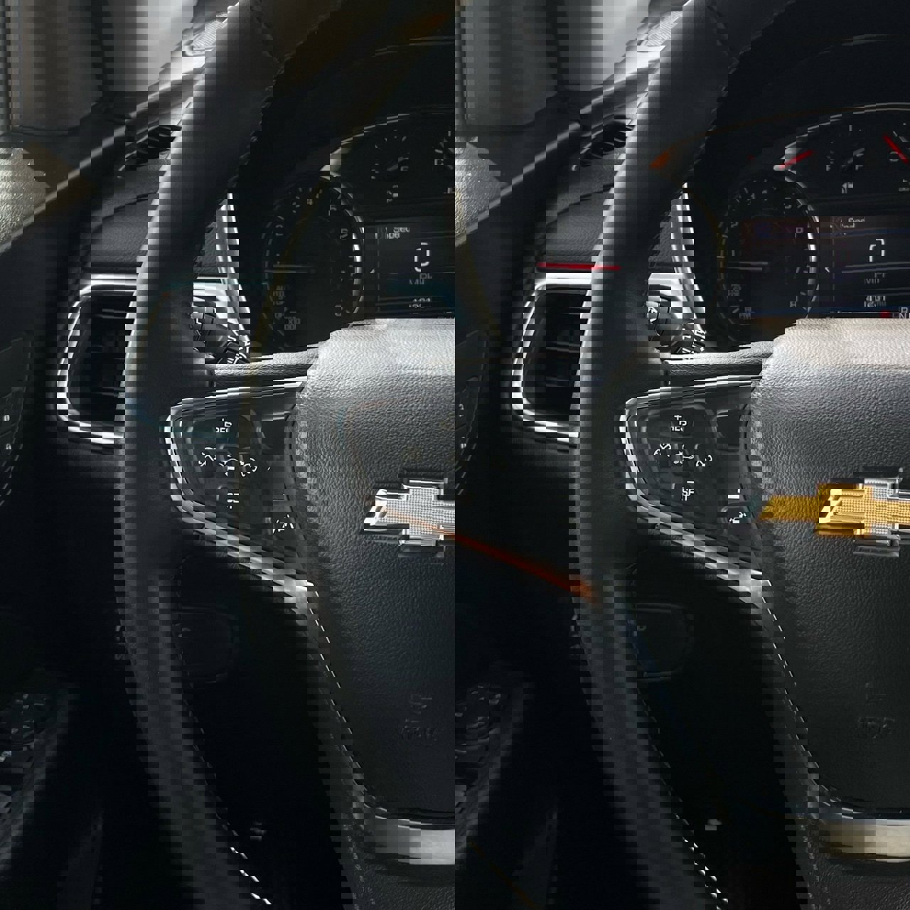 Used 2024 Chevrolet Equinox LT image 14