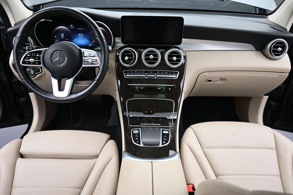 Used 2021 Mercedes-Benz GLC 300 4MATIC image 12