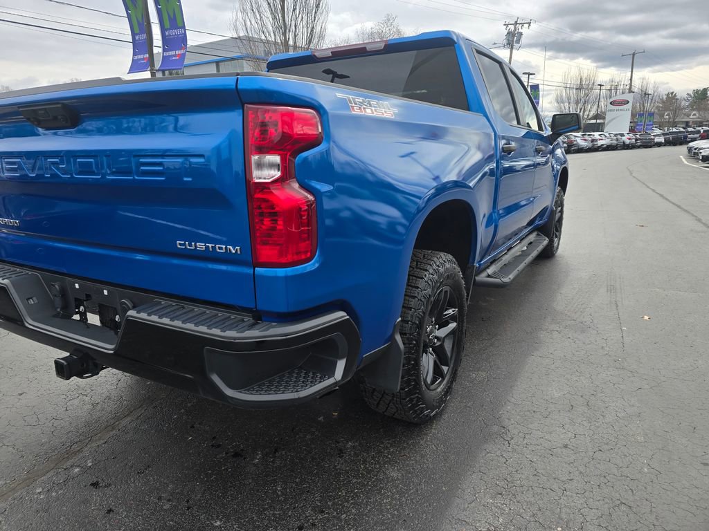 Used 2024 Chevrolet Silverado 1500 Custom Trail Boss AWD/4WD image 7