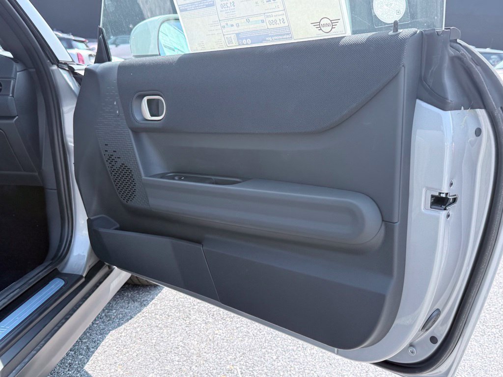 New 2026 MINI Cooper 2-Door Hardtop FWD image 21