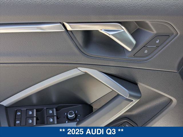 Used 2025 Audi Q3 2.0T Premium Plus AWD/4WD image 11