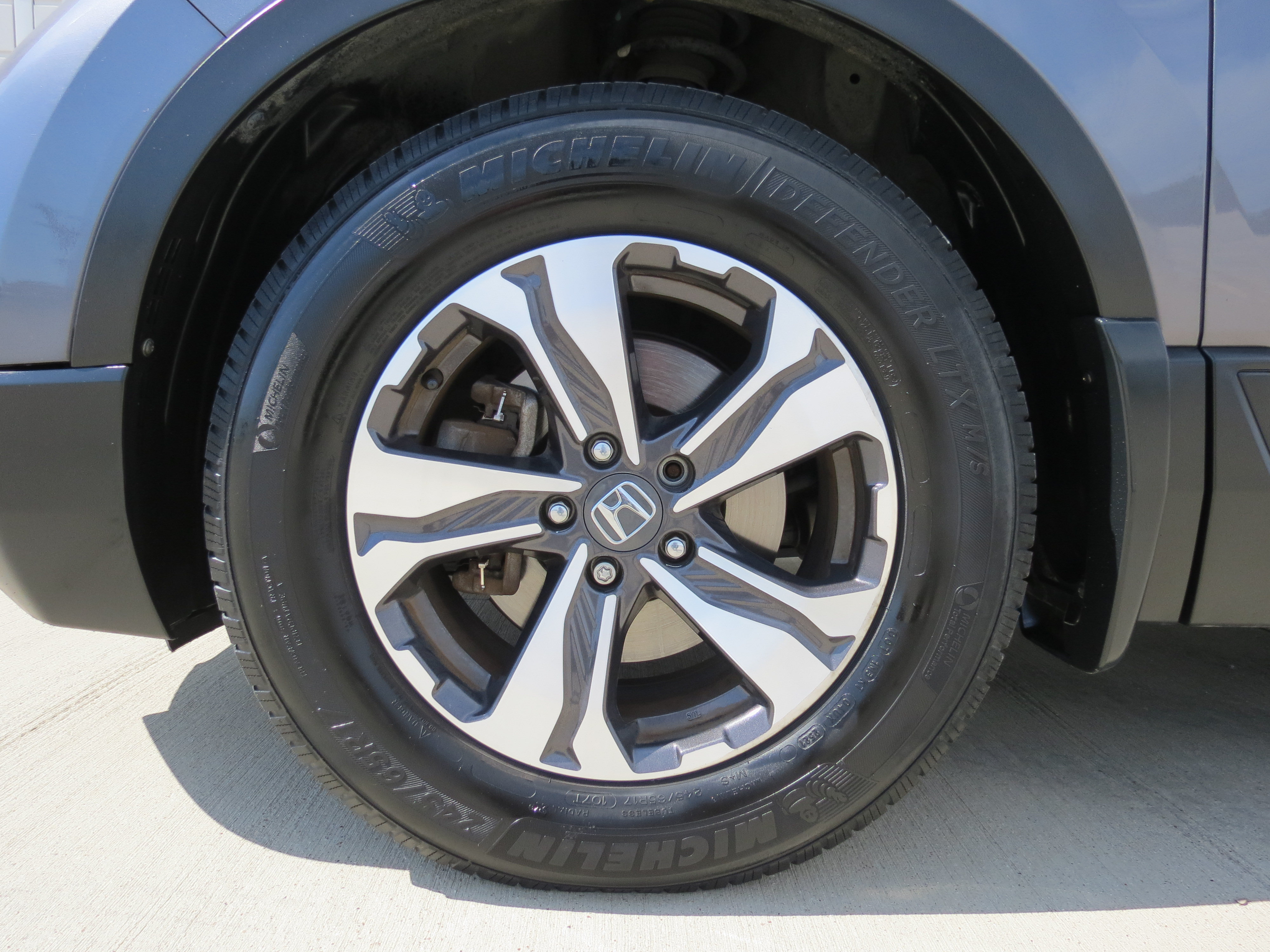 Used 2018 Honda CR-V LX image 9