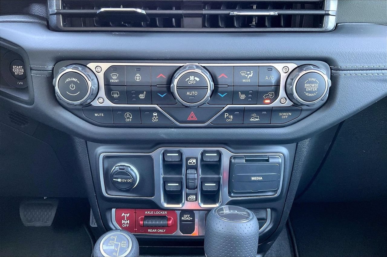 New 2026 Jeep Gladiator Mojave AWD/4WD image 15