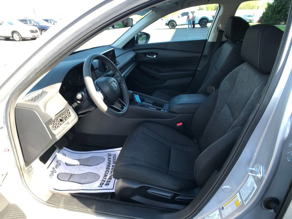Used 2023 Honda Accord LX image 4