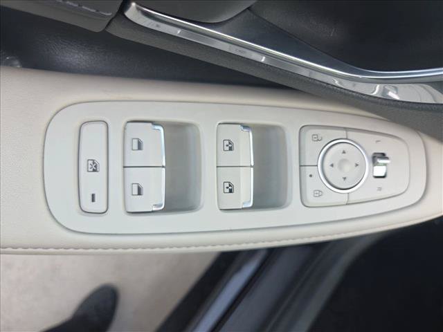 Used 2023 Hyundai Sonata Limited w/ Cargo Package FWD image 9