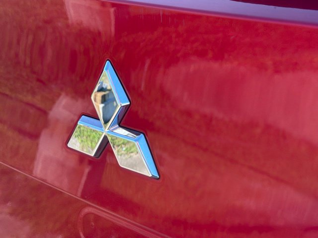 Used 2023 Mitsubishi Outlander SE FWD image 15