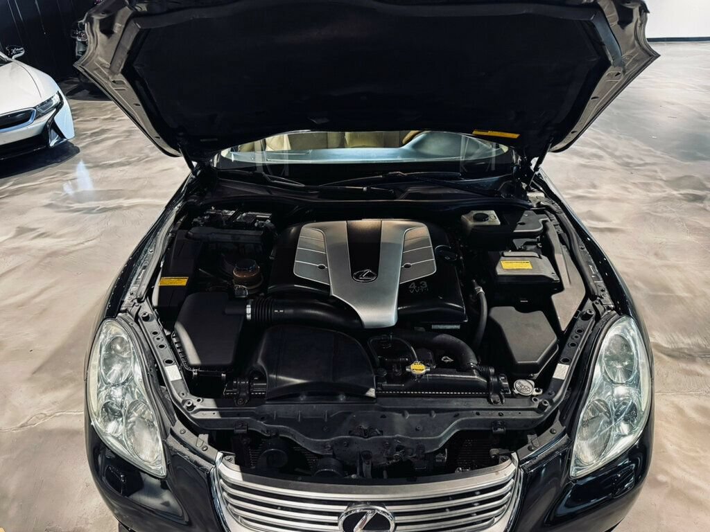 Used 2005 Lexus SC 430 Convertible RWD image 28