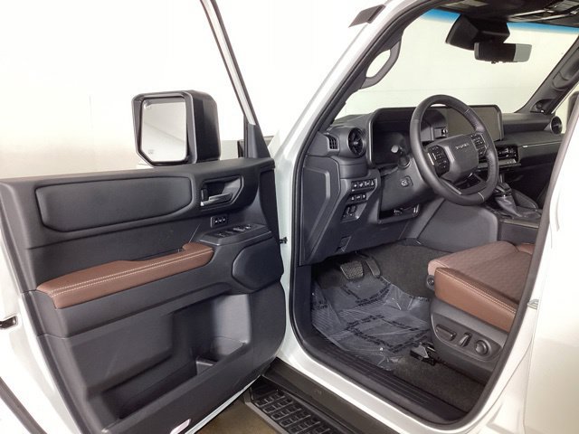 Used 2026 Toyota Land Cruiser w/ Premium Package AWD/4WD image 8