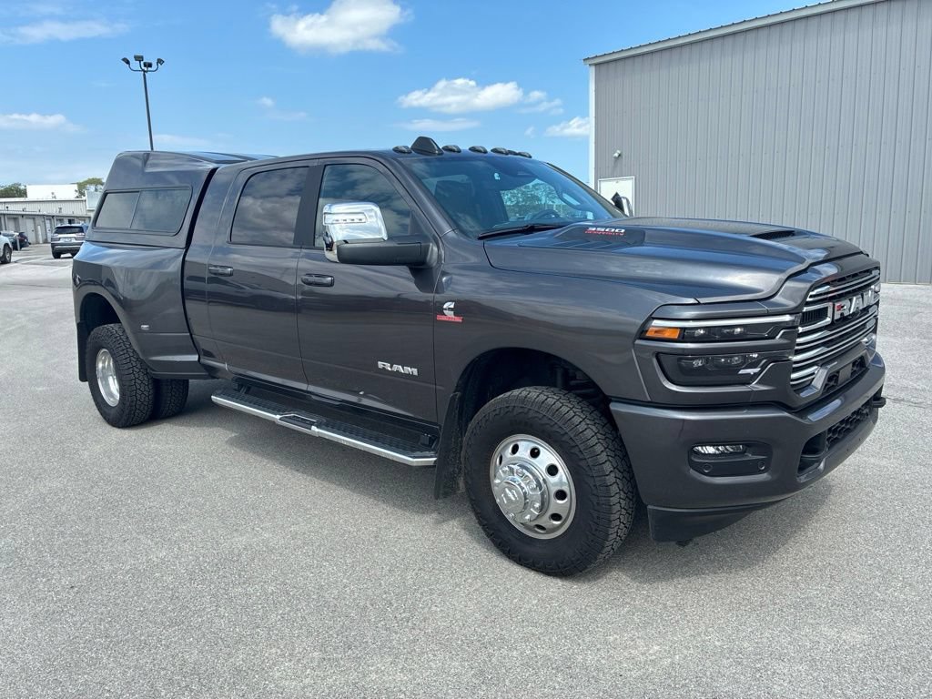 Used 2026 RAM 3500 Laramie w/ Sport Appearance Package AWD/4WD image 2