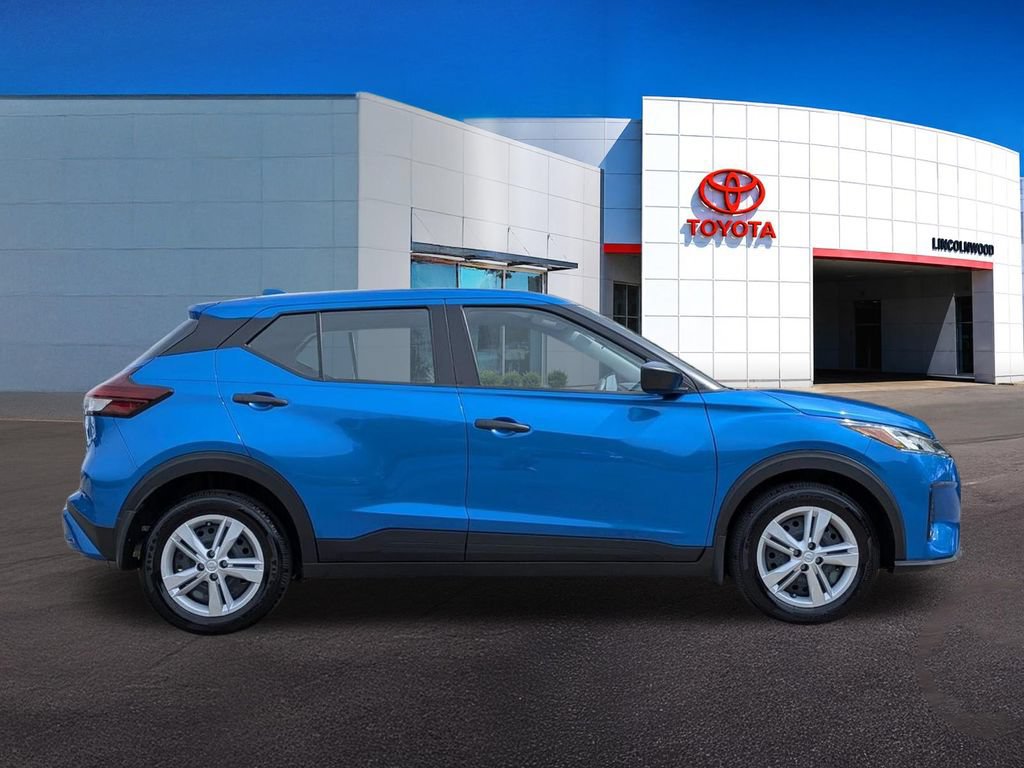 Used 2025 Nissan Kicks Play S FWD image 8