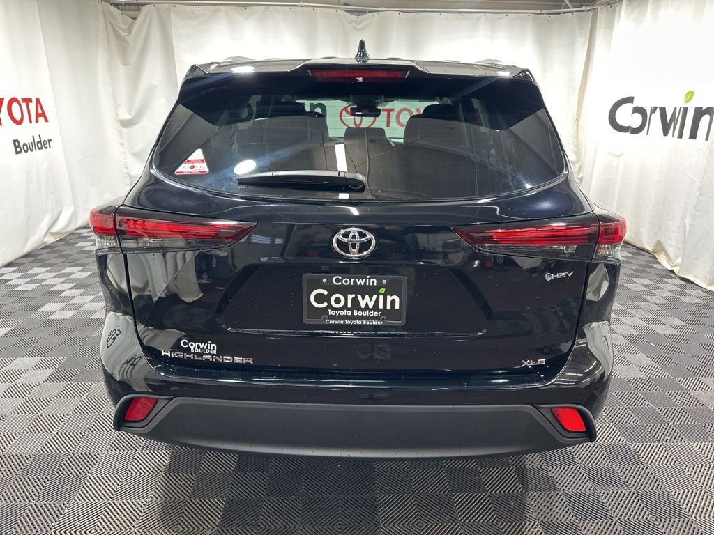 New 2026 Toyota Highlander XLE image 7
