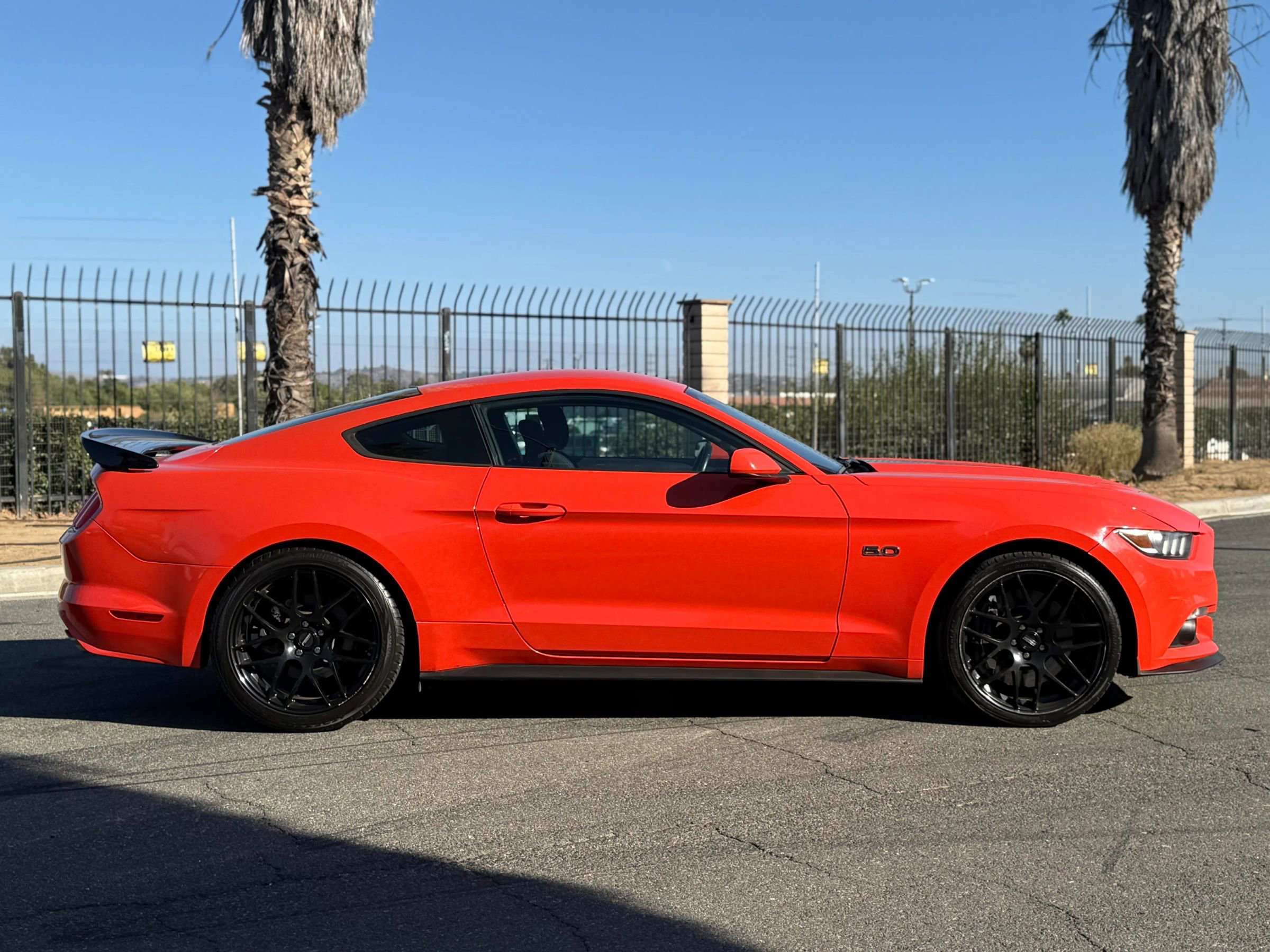 Used 2016 Ford Mustang GT w/ GT Performance Package image 6