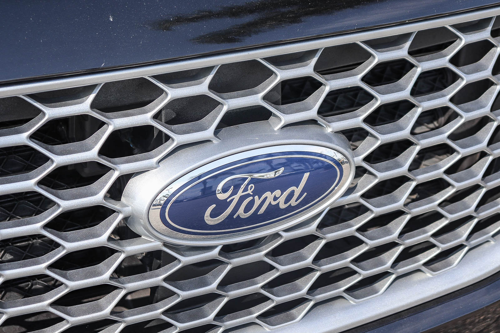Used 2023 Ford Edge SEL w/ Convenience Package AWD/4WD image 4