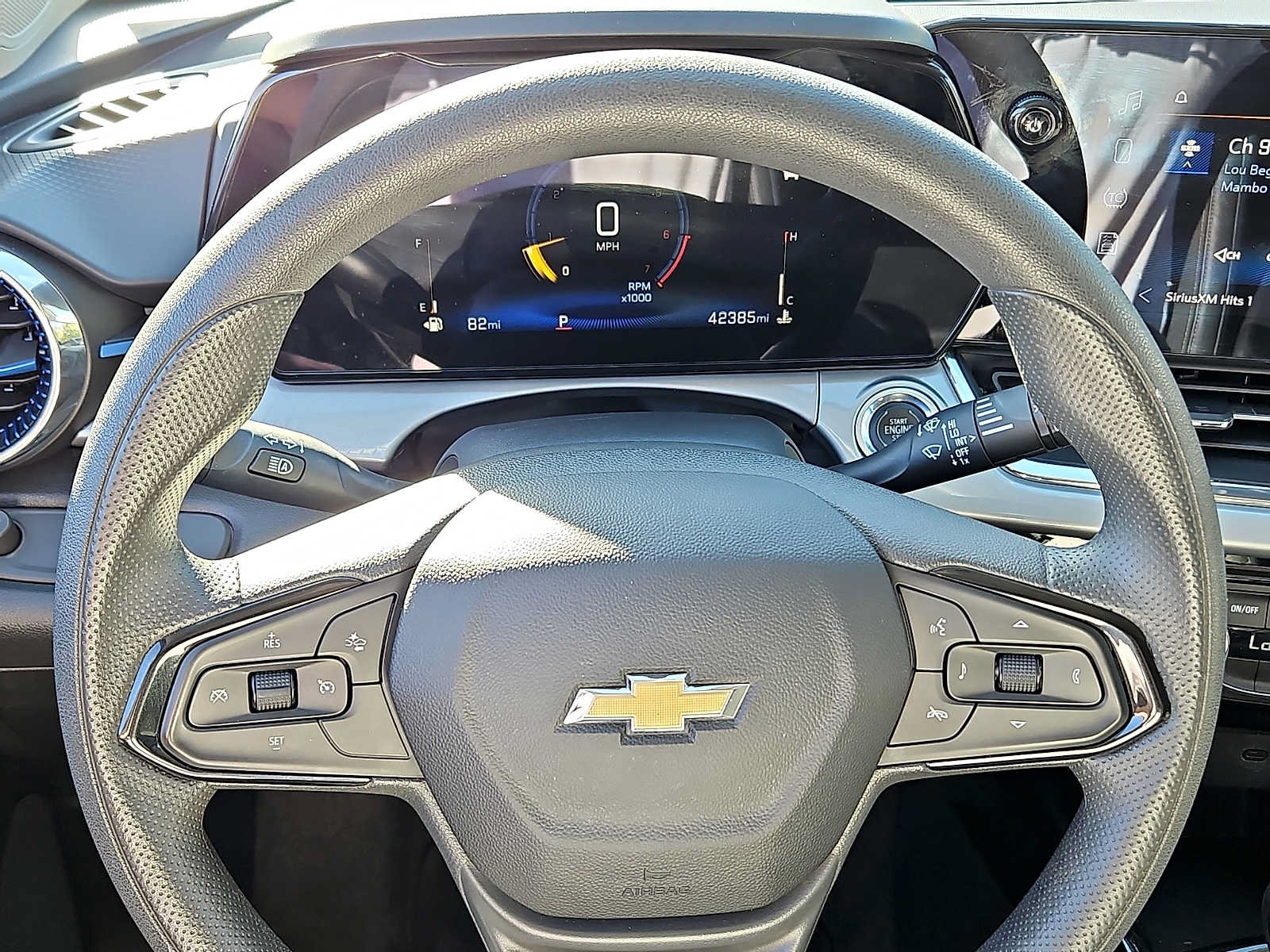 Used 2025 Chevrolet Trax LT FWD image 18