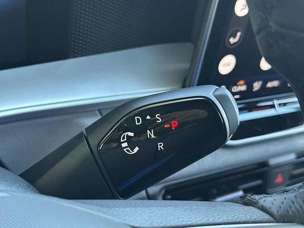 New 2026 Volkswagen Tiguan SE R-Line image 20