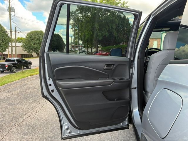 Used 2022 Honda Passport EX-L image 18