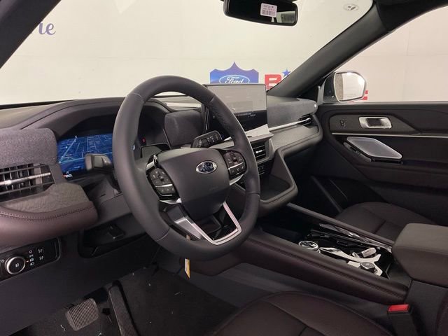 New 2026 Ford Explorer Platinum image 13