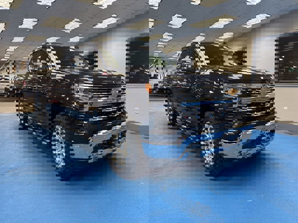 Certified 2022 Chevrolet Silverado 1500 LTZ image 2