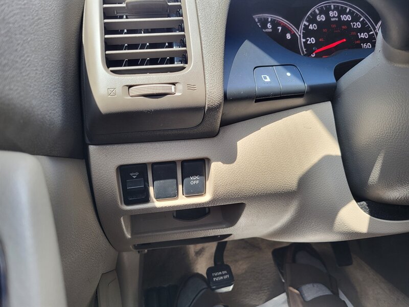 Used 2010 Nissan Altima 3.5 SR w/ Premium Pkg FWD image 20
