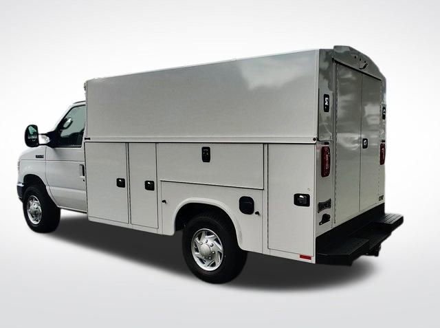 New 2026 Ford E-350 and Econoline 350 Super Duty w/ Power Equipment Group image 2
