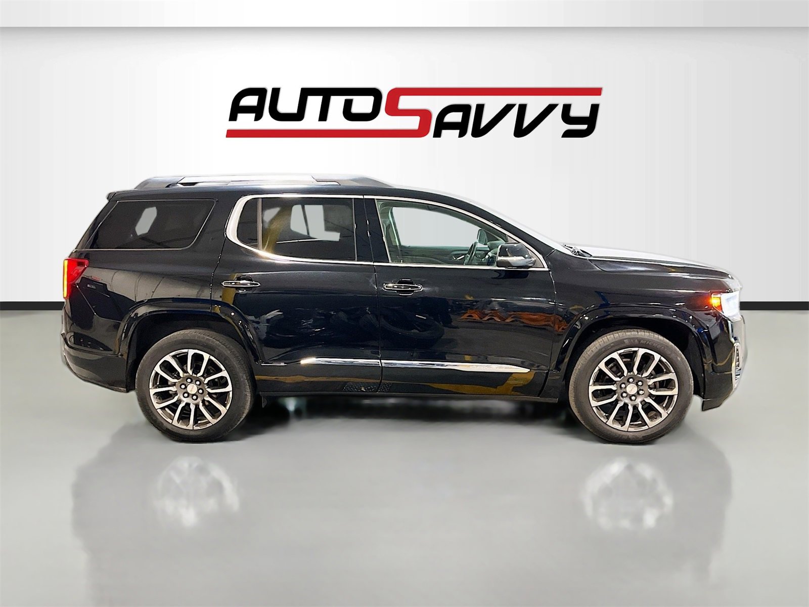 Used 2020 GMC Acadia Denali w/ Denali Ultimate Package image 8