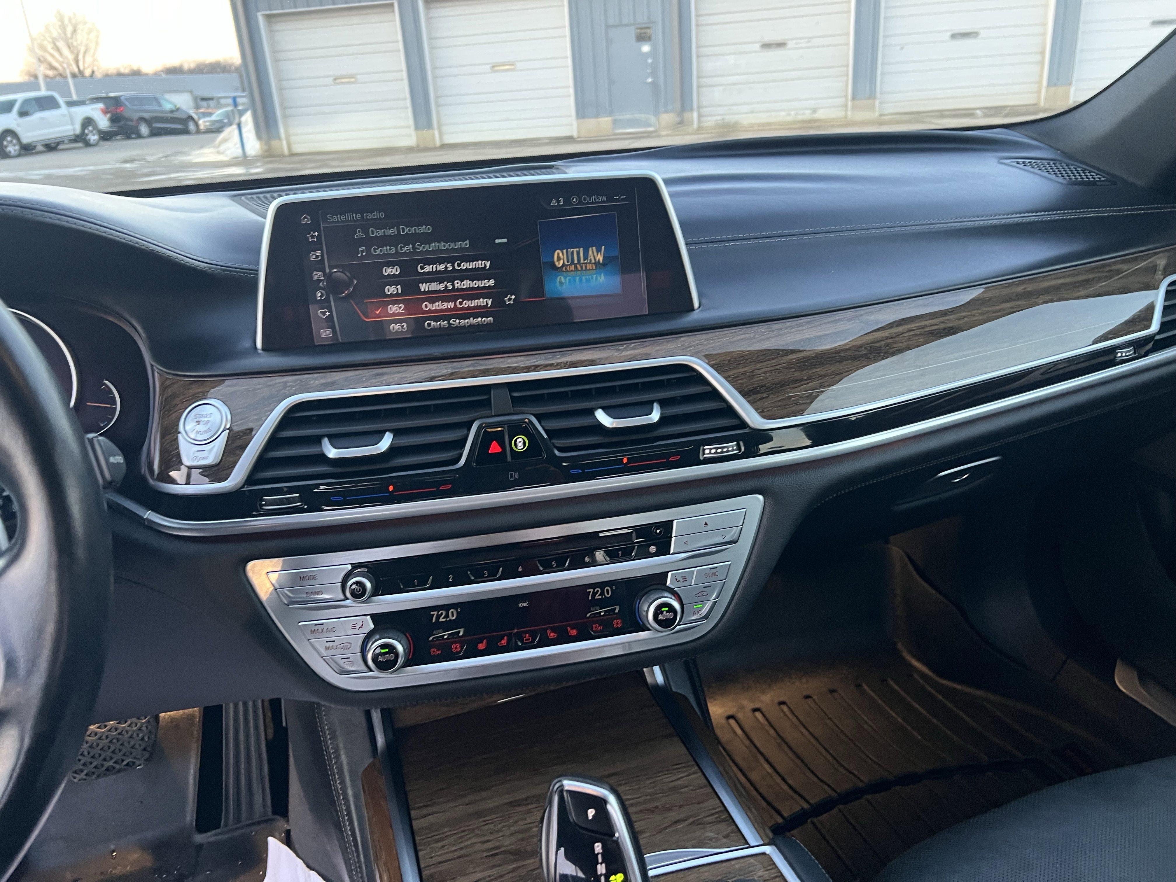 Used 2016 BMW 750i xDrive image 19