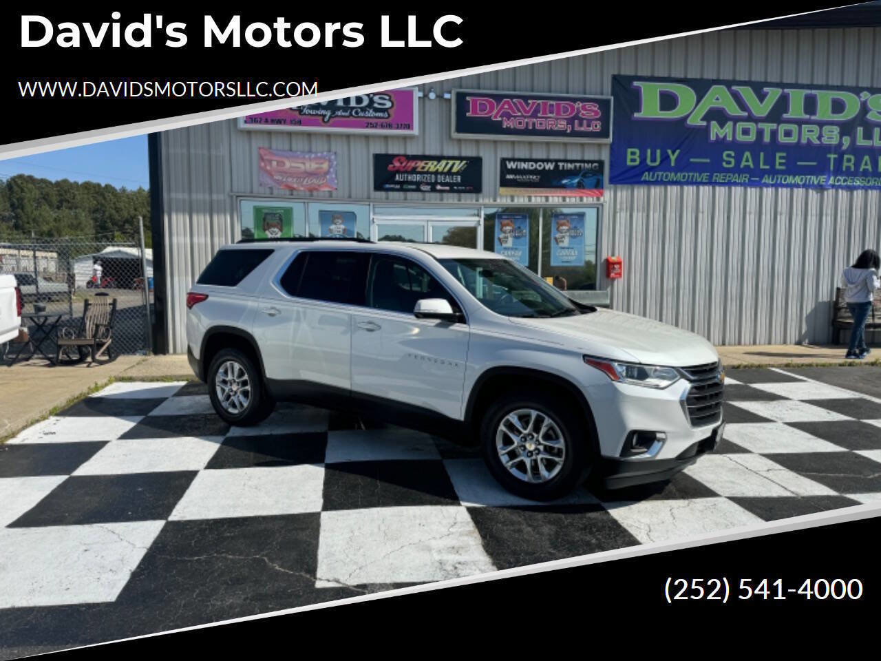 Used 2019 Chevrolet Traverse LT image 1