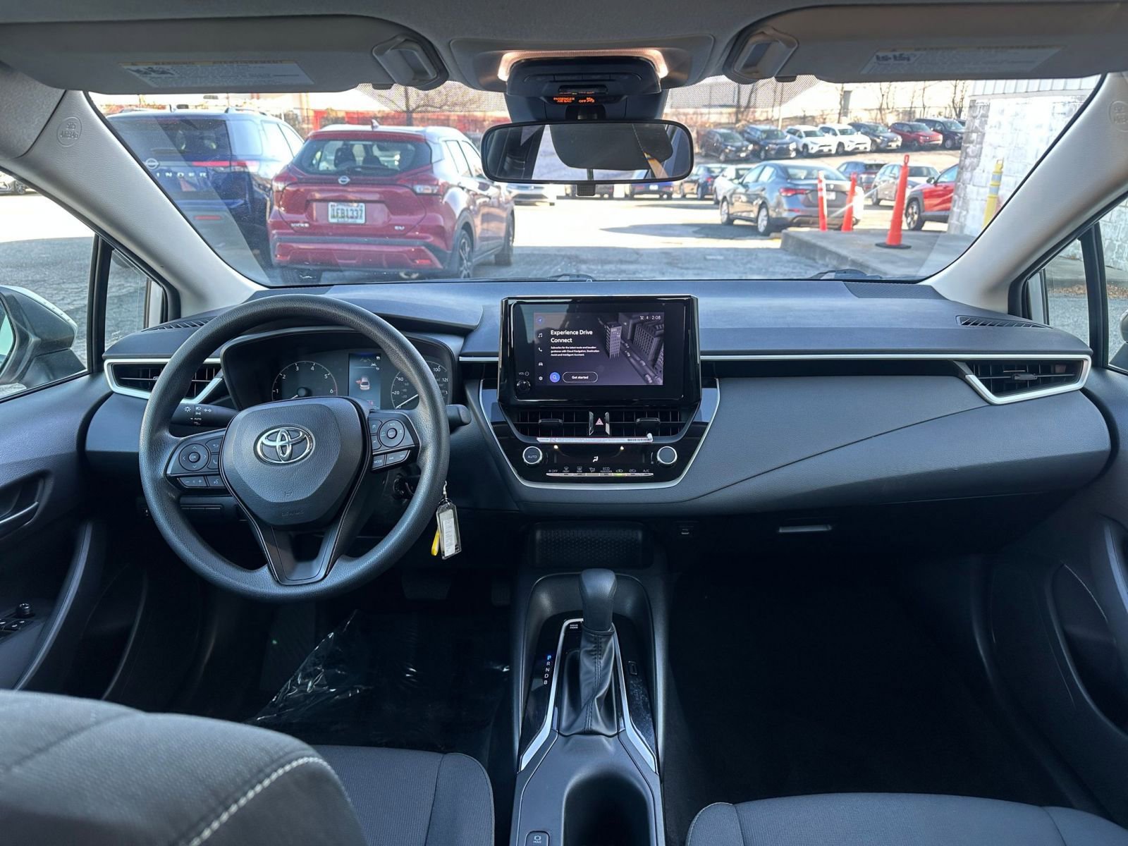Used 2025 Toyota Corolla Hybrid Sedan image 31