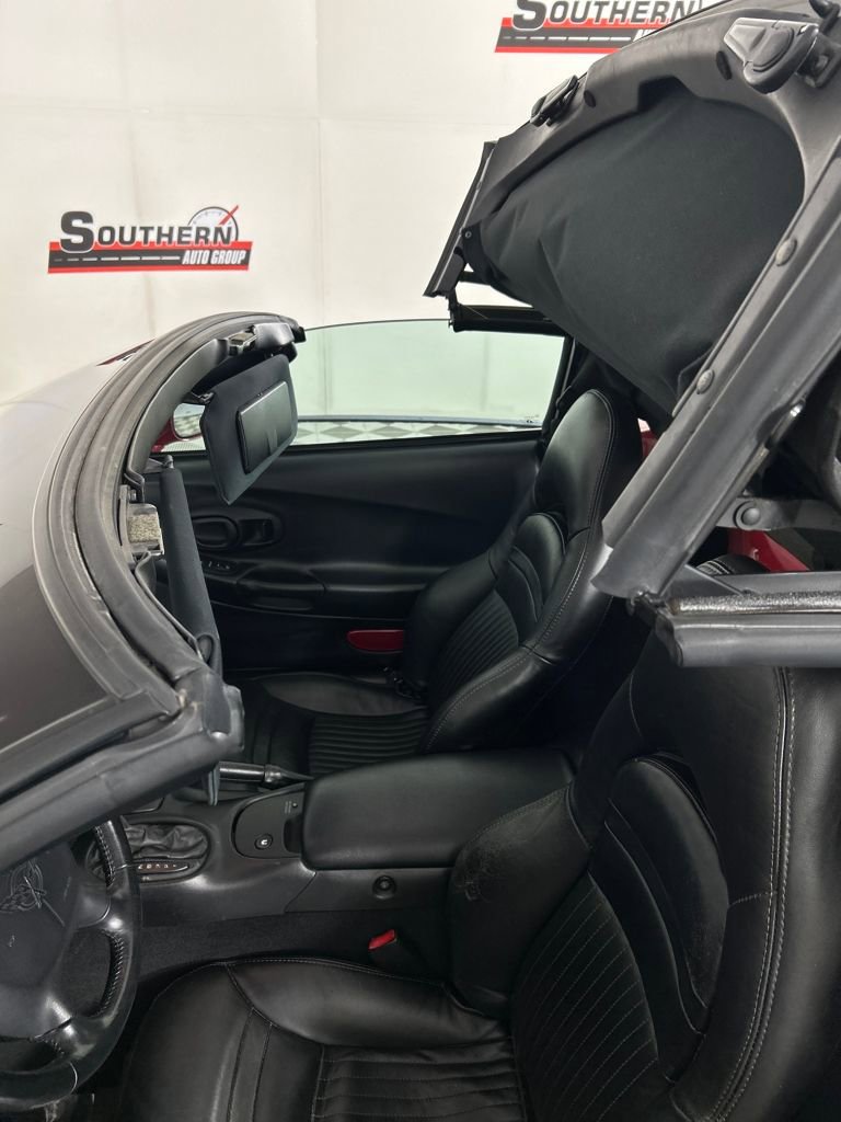 Used 2000 Chevrolet Corvette Convertible w/ Memory Pkg image 23
