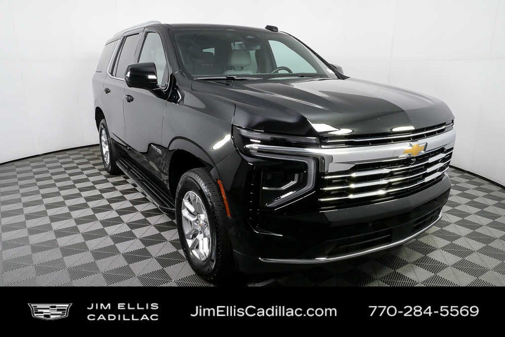 Used 2025 Chevrolet Tahoe LT RWD image 1