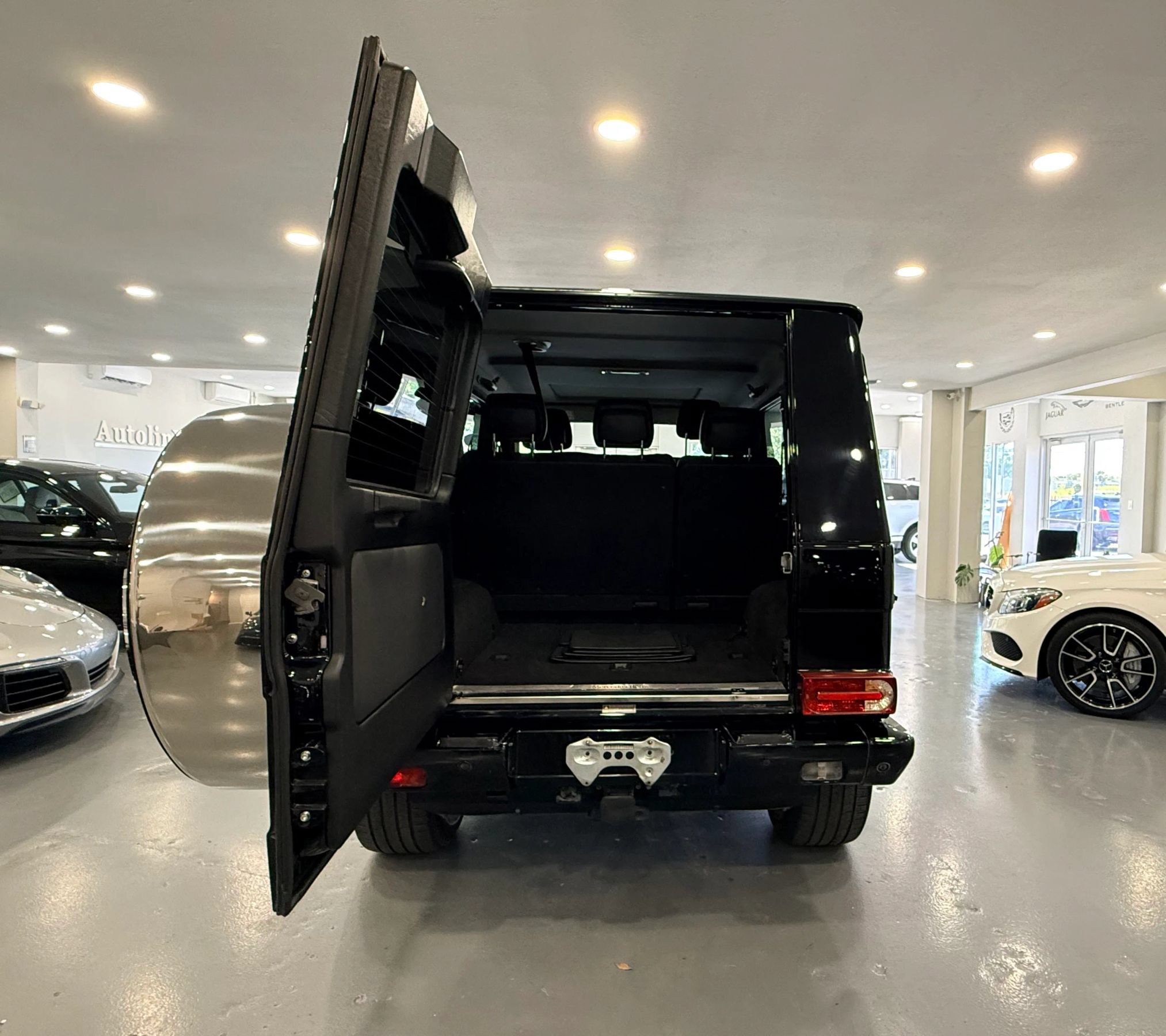 Used 2017 Mercedes-Benz G 550 image 18