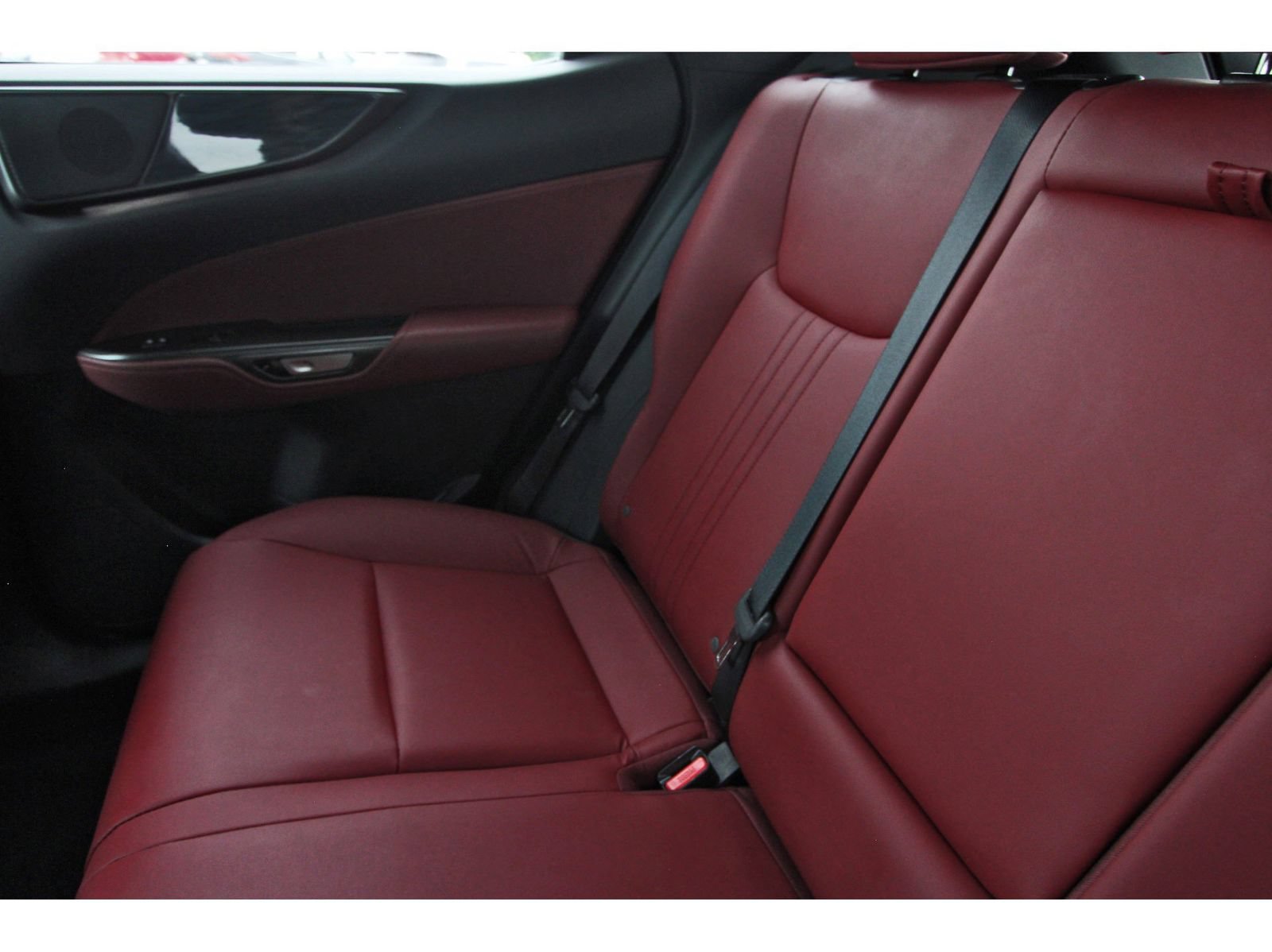 Used 2025 Lexus NX 250 FWD w/ Towing Package (2000 Lbs) image 14