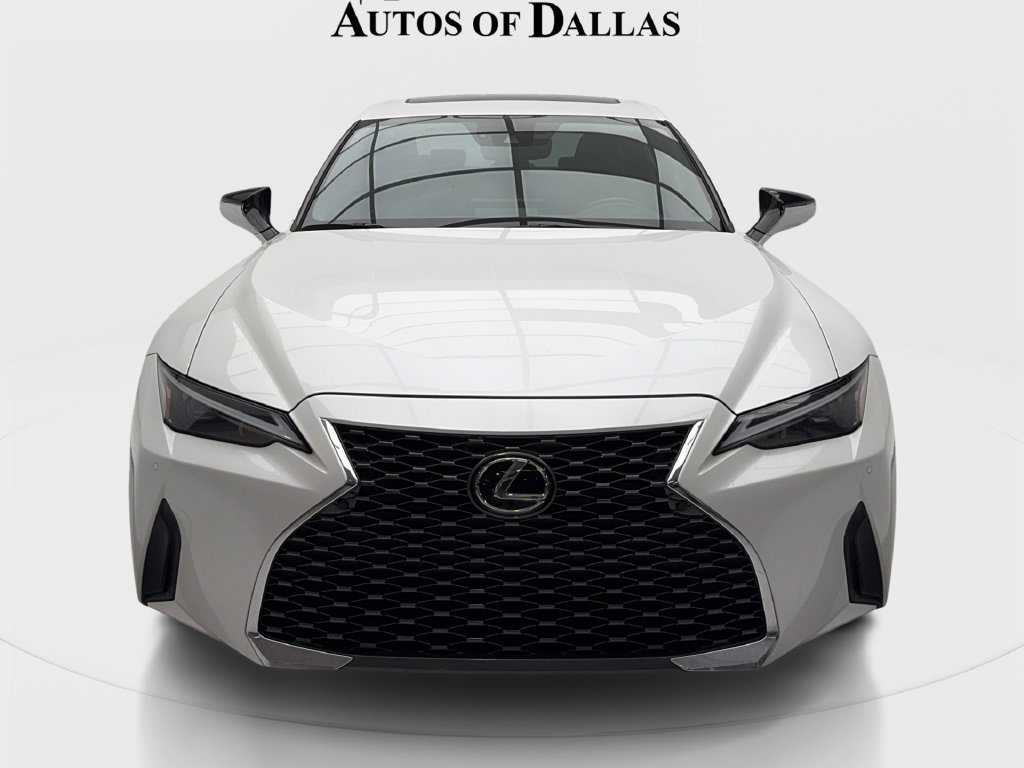 Used 2023 Lexus IS 300 w/ Comfort Package RWD image 4