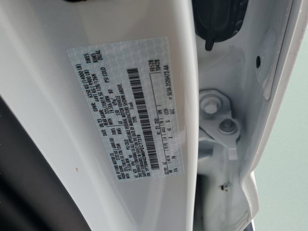 Used 2023 Ford F450 Platinum w/ FX4 Off-Road Package image 31