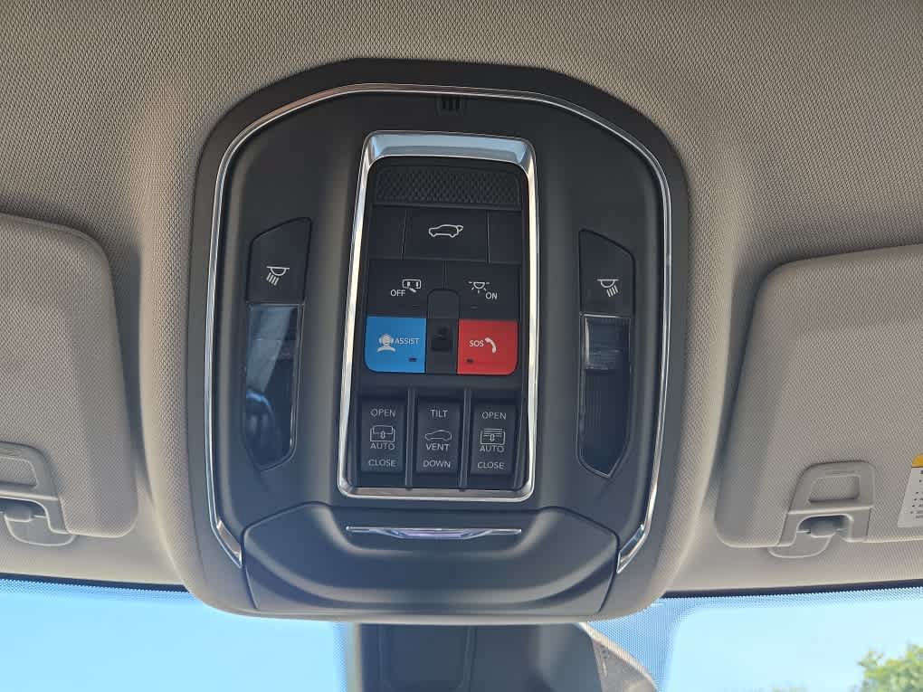Used 2023 Jeep Grand Cherokee 30th Anniversary AWD/4WD image 30