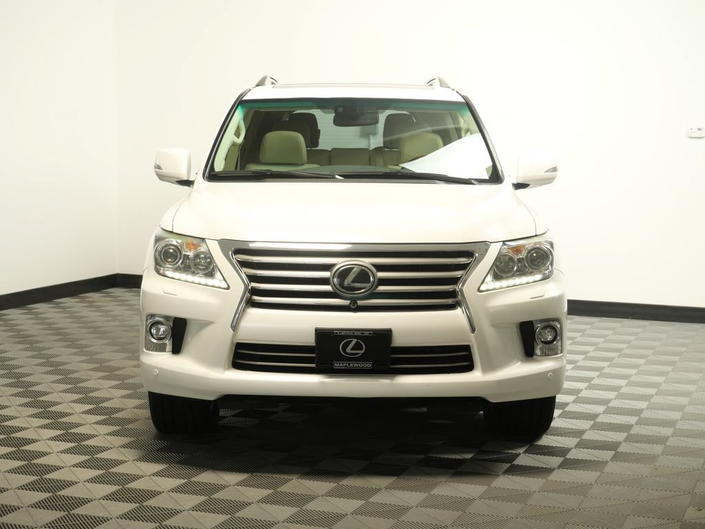 Used 2014 Lexus LX 570 4WD image 2