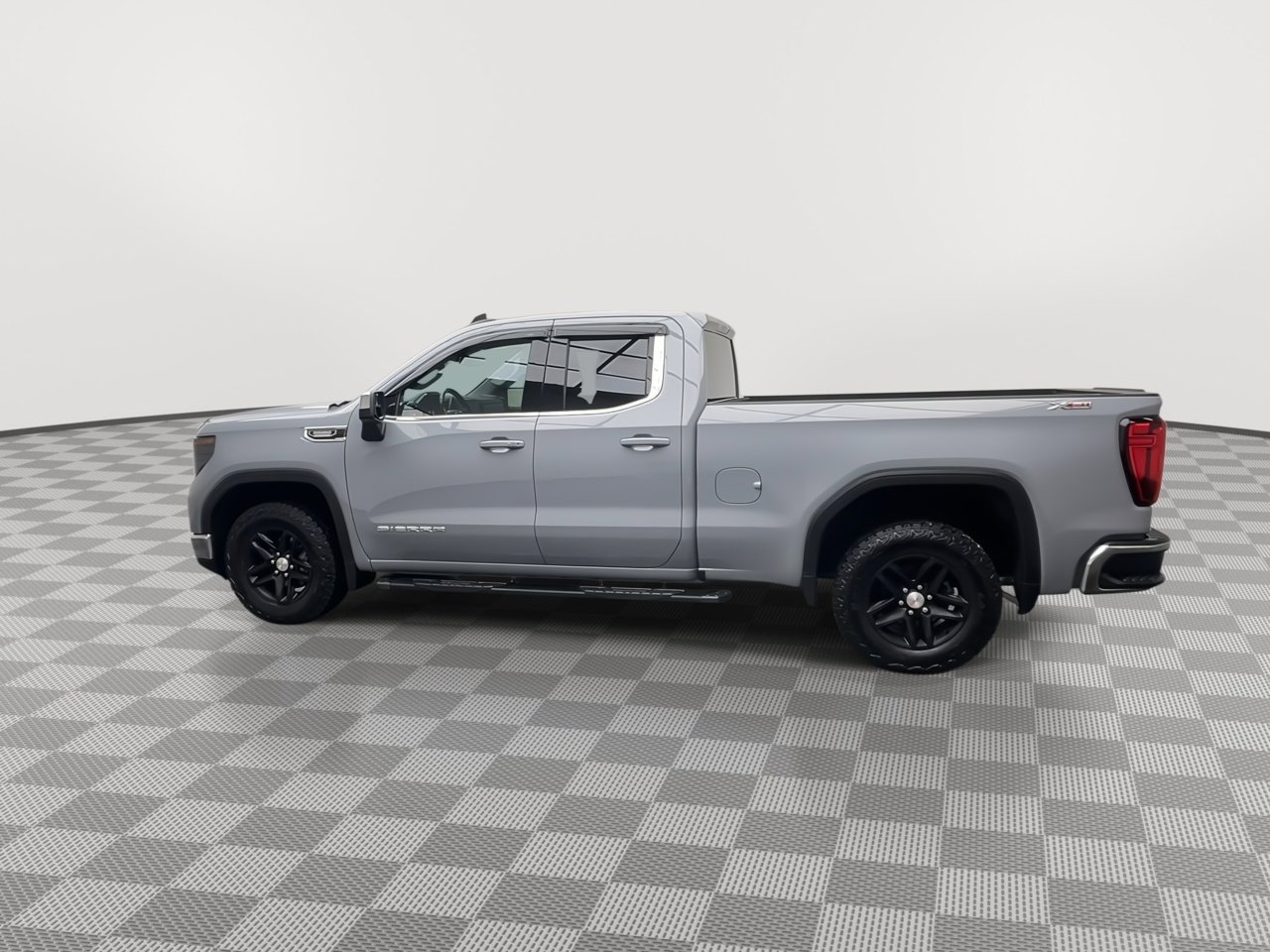 Used 2024 GMC Sierra 1500 SLE w/ X31 Off-Road Package image 38