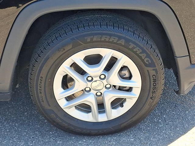 Used 2018 Jeep Compass Sport FWD image 29