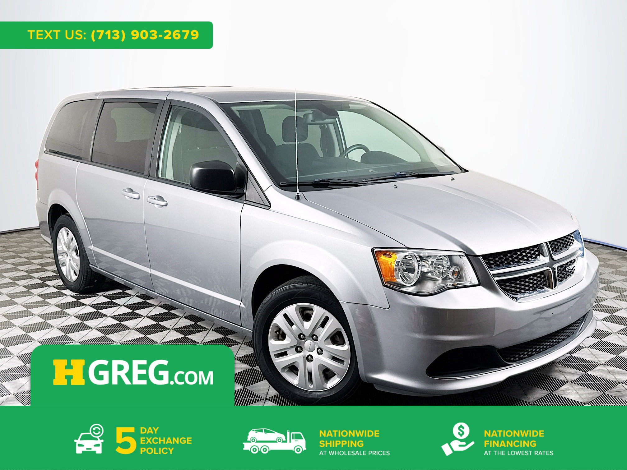Used 2018 Dodge Grand Caravan SE w/ UConnect Hands-Free Group FWD image 1