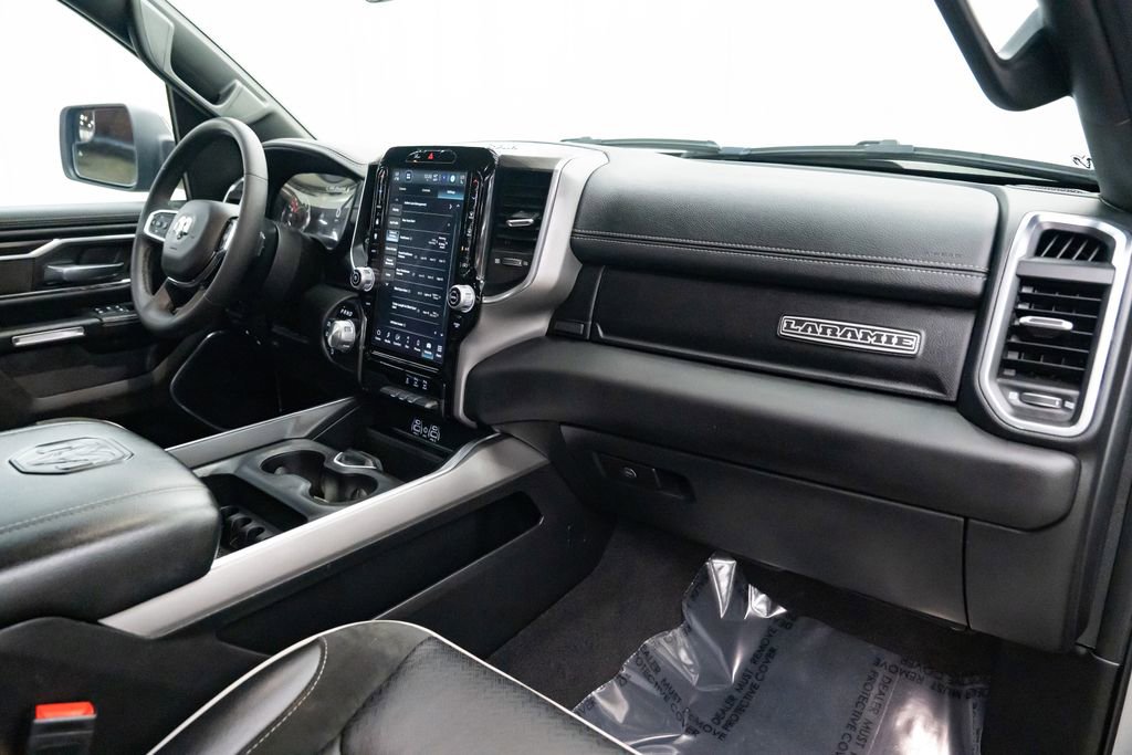 Used 2025 RAM 1500 Laramie image 30