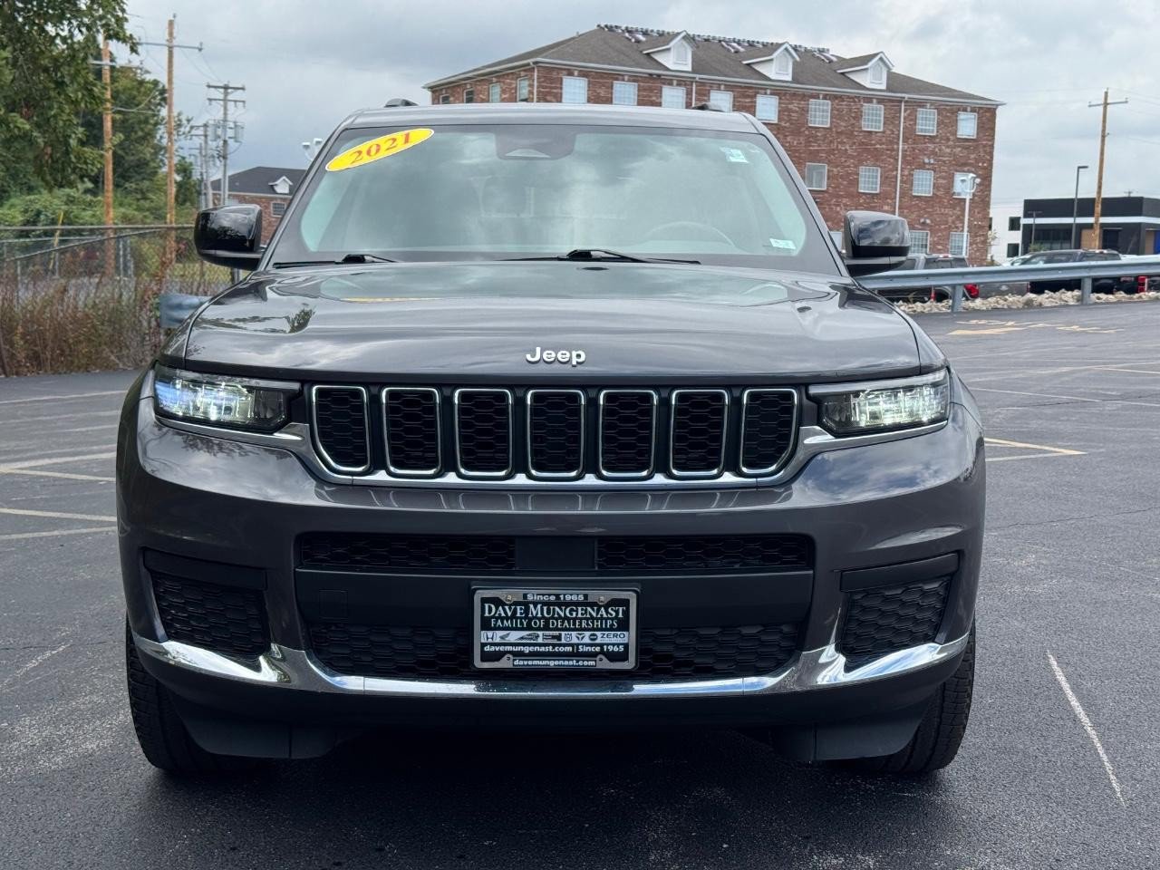 Used 2021 Jeep Grand Cherokee L Laredo w/ Luxury Tech Group I image 9