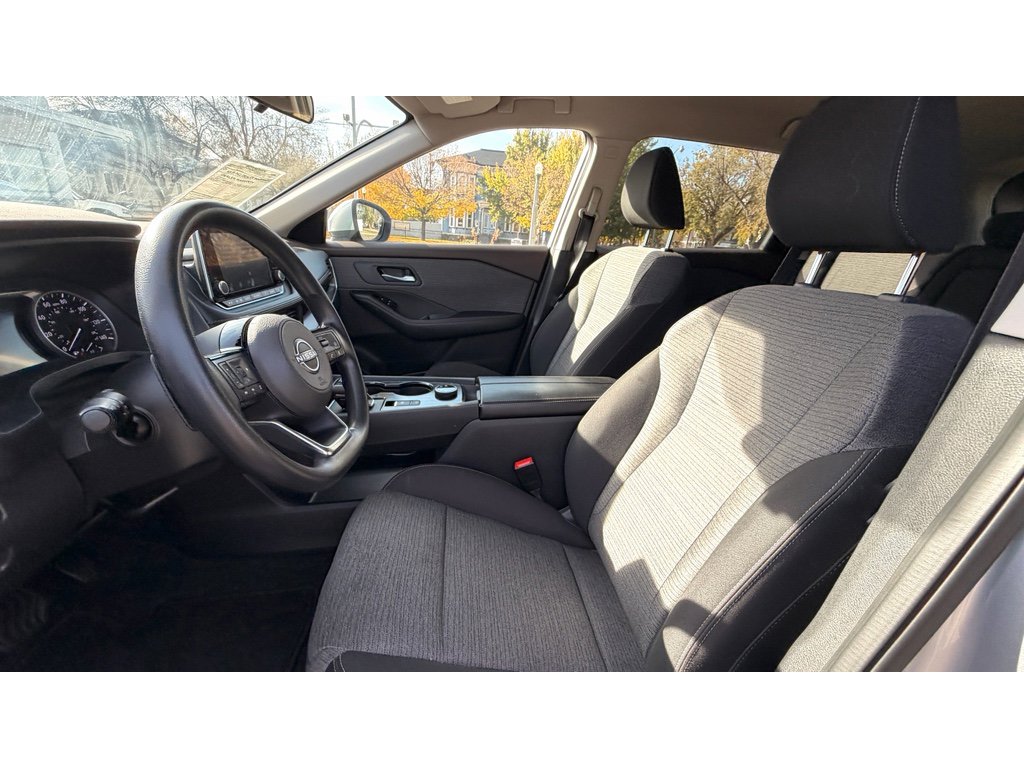Used 2023 Nissan Rogue SV AWD/4WD image 22