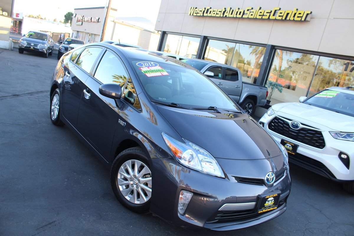 Used 2015 Toyota Prius Prime Plug-In Hybrid FWD image 38