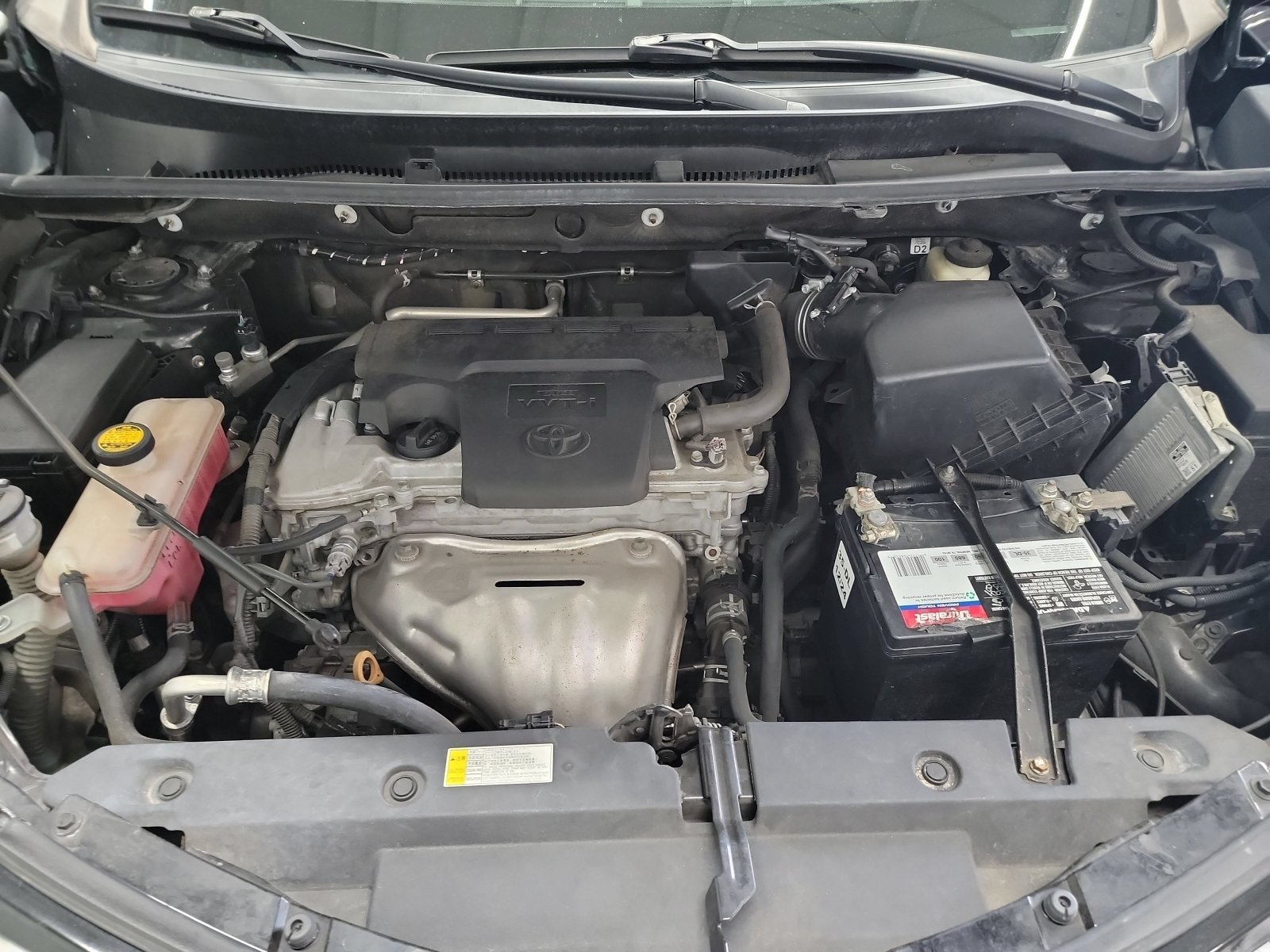 Used 2018 Toyota RAV4 XLE FWD image 25