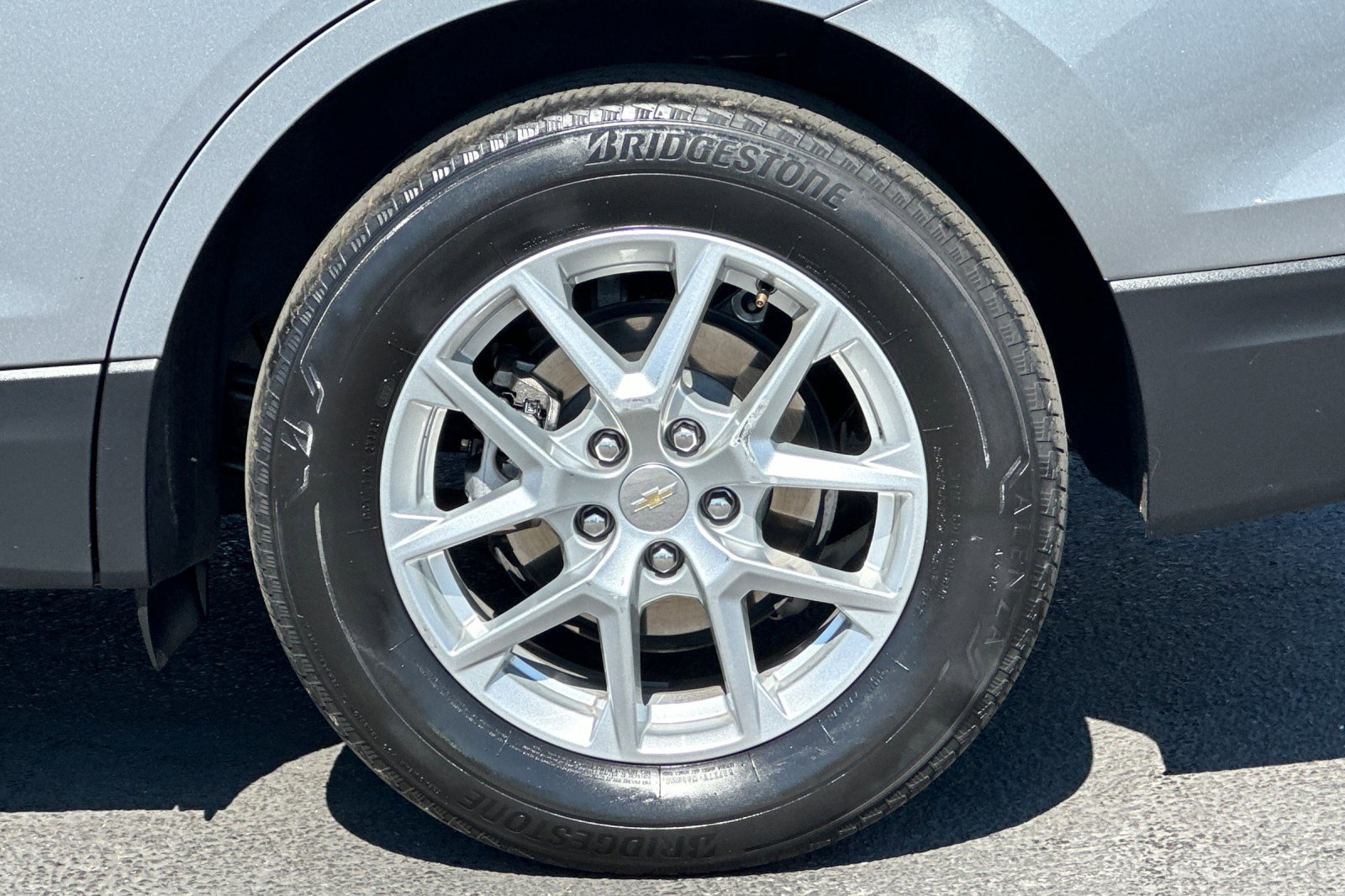 Used 2023 Chevrolet Equinox LT image 26