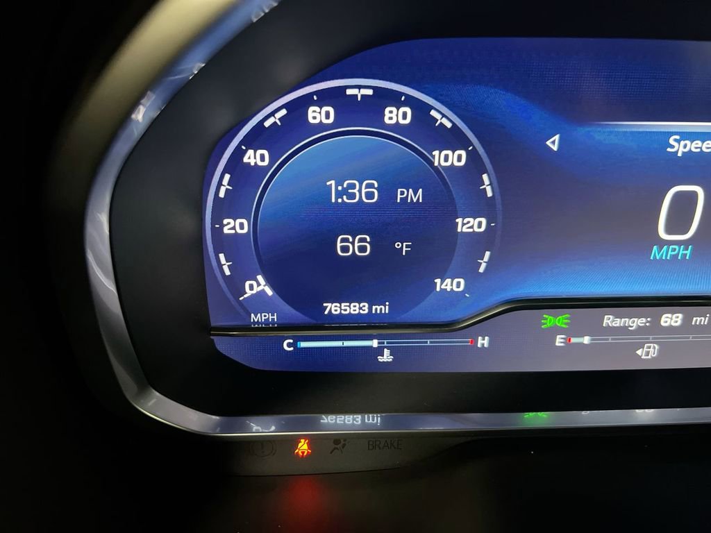 Used 2023 Chevrolet Suburban LT image 12